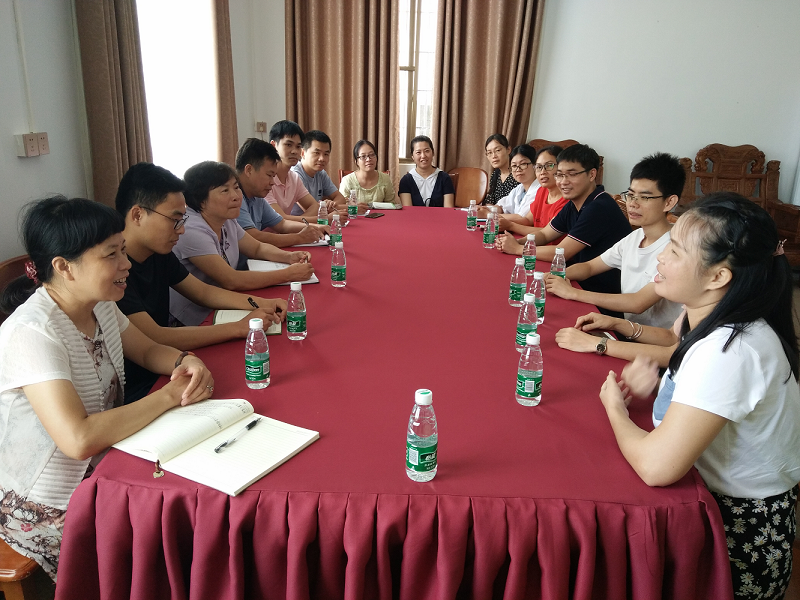 图1 调研团队和俊邦药业人员座谈交流.png